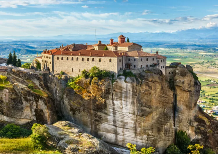 Le monastère de St Stefan sur les rochers de Météore en Grèce